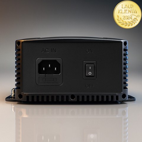 Qoltec Inteligentna ładowarka Monolith do akumulatorów LiFePO4 AGM GEL SLA | 10A | 24V