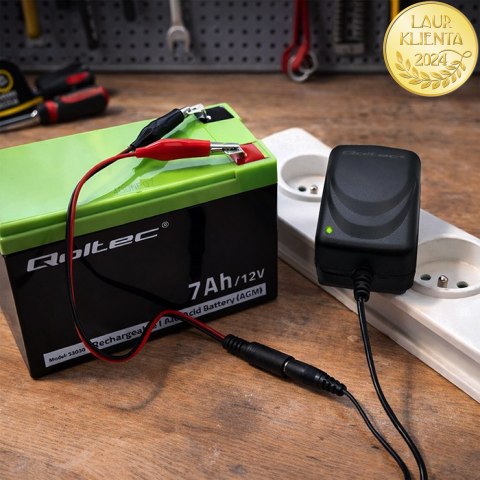 Qoltec Automatyczna ładowarka do akumulatora AGM GEL STD | Prostownik 6V/12V | 6W | 5.5x2.1 | Kabel 1.8m