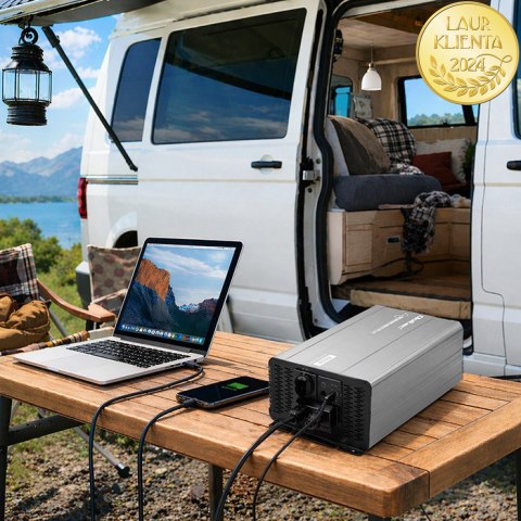 Qoltec Przetwornica napięcia Pure Sine Wave z UPS | 12V na 230V | 4000/8000W | USB | Kompatybilna z LiFePO4 GEL AGM